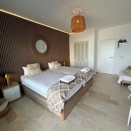 Amazing Frontline Sea Views Studio Apartment Castillo Del Vigia 토레몰리노스 외부 사진