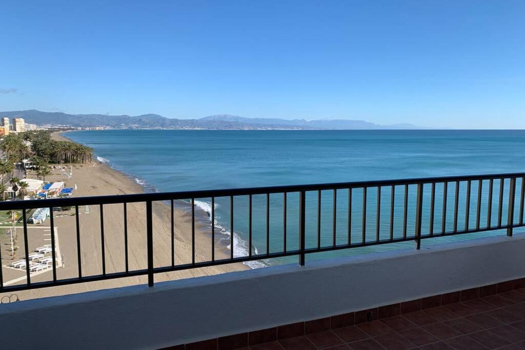 Amazing Frontline Sea Views Studio Apartment Castillo Del Vigia 토레몰리노스 외부 사진