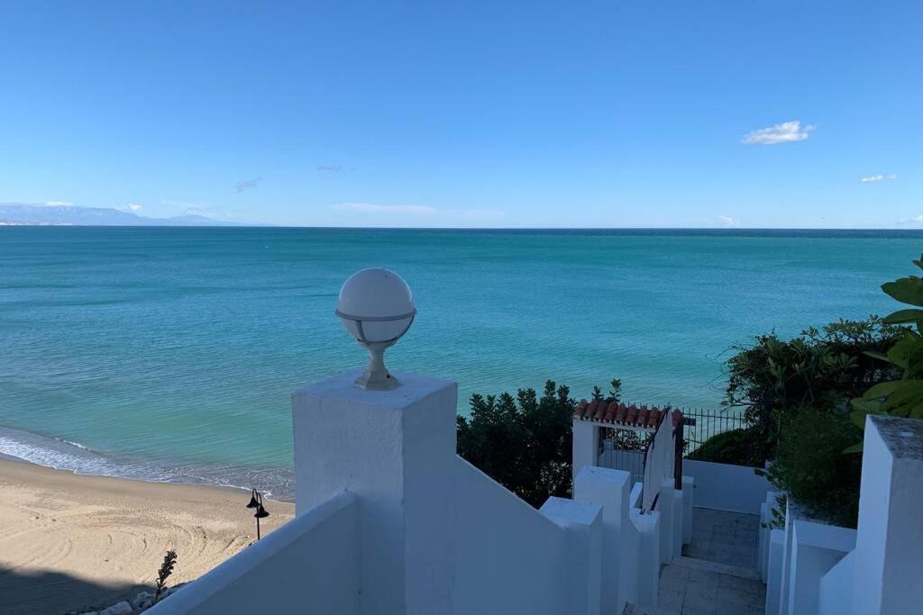 Amazing Frontline Sea Views Studio Apartment Castillo Del Vigia 토레몰리노스 외부 사진