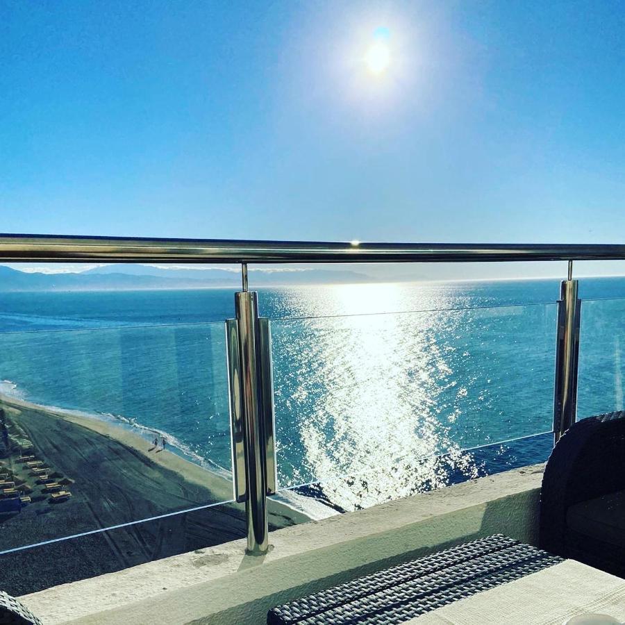 Amazing Frontline Sea Views Studio Apartment Castillo Del Vigia 토레몰리노스 외부 사진